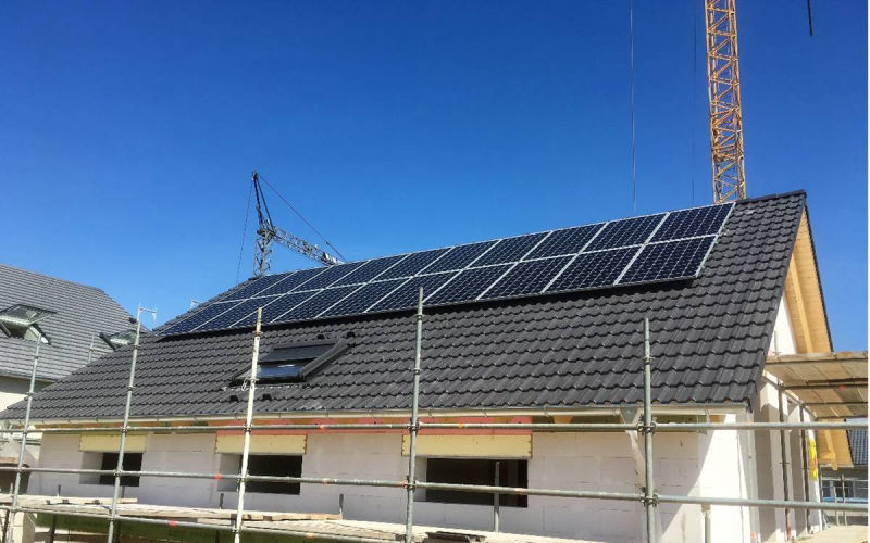 Montage Photovoltaik